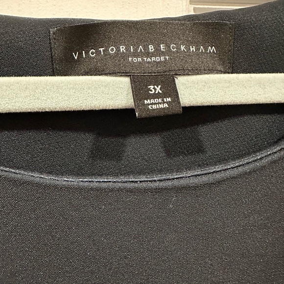 Victoria Beckham for Target.  Shirt and blouse at.  Black with flowers. - Picture 6 of 6